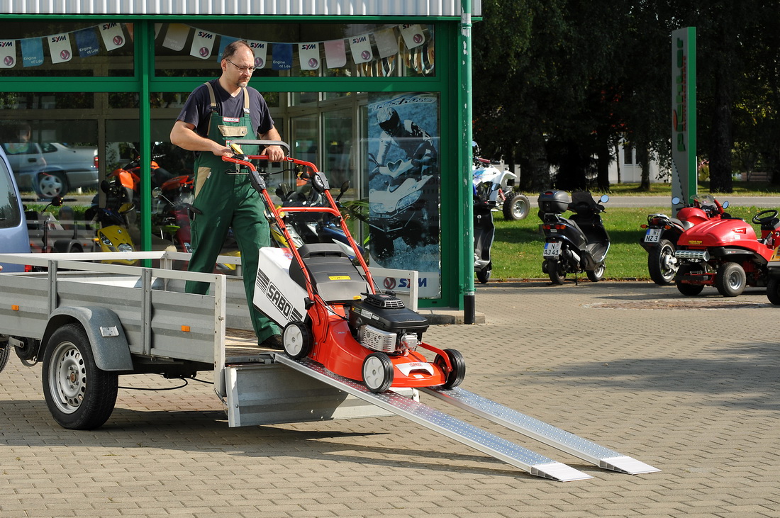 ALTEC Laderampe Typ AOH 400 – Bild 5